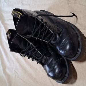 Dr Marten thick sole low top Lace Up Boots